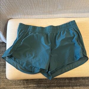 Athleta mesh racer run shorts